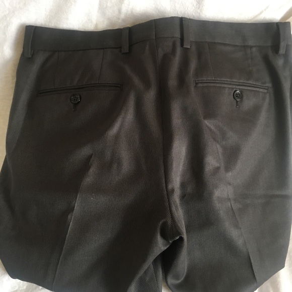 Men’s slacks - Picture 2 of 4